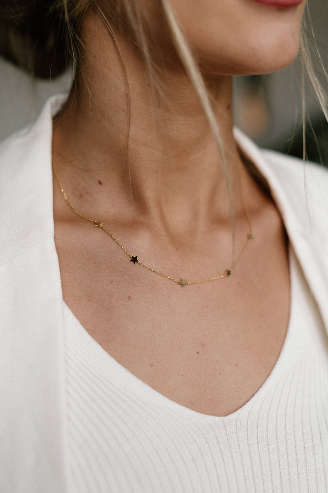 Holly Star Necklace