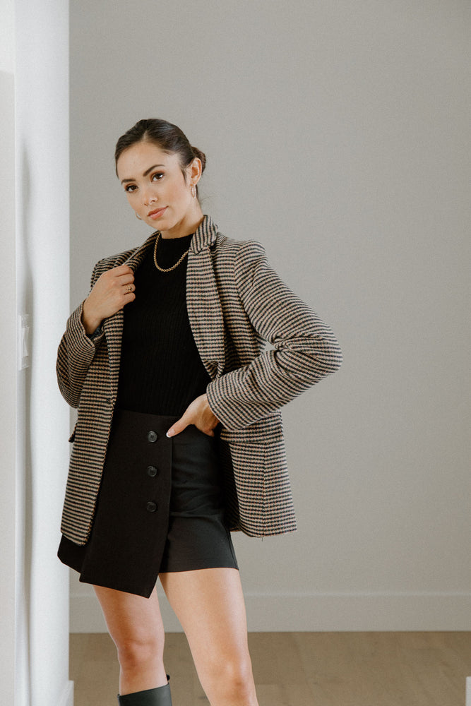
            
                Load image into Gallery viewer, Elle Plaid Blazer
            
        