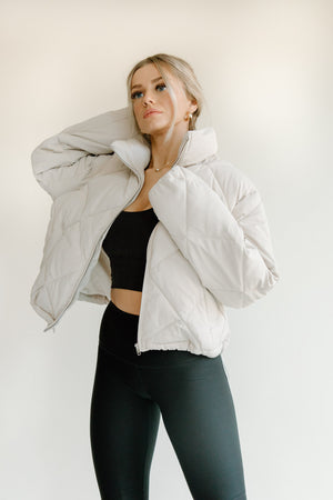 
            
                Load image into Gallery viewer, Sydney Puffer Jacket
            
        