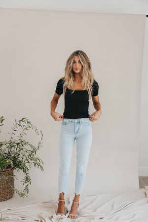 
            
                Load image into Gallery viewer, Sienna High Rise Crop Jean
            
        