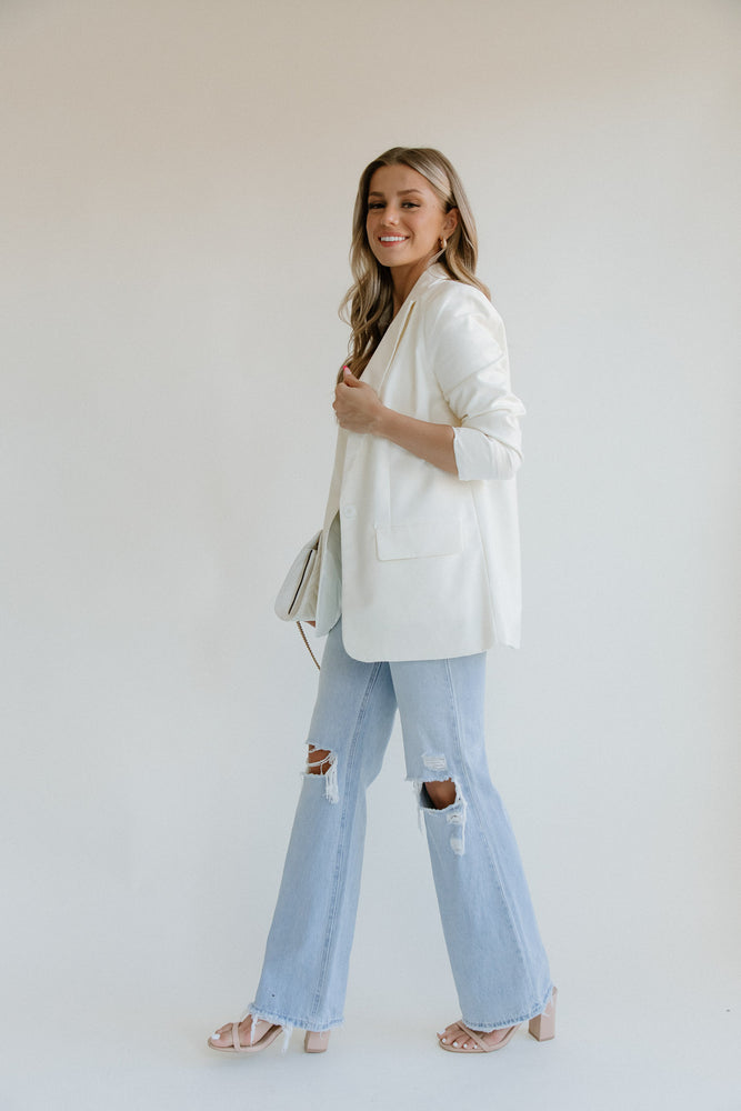 AUGUST APPAREL - Becca Classic Blazer