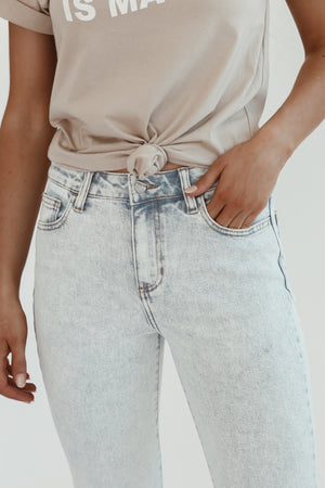 Vintage Wash Mom Jeans