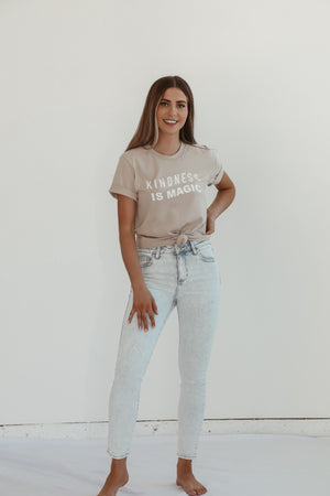 Vintage Wash Mom Jeans